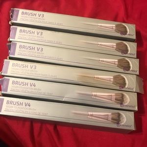 Vegan Bh cosmetics brushes
